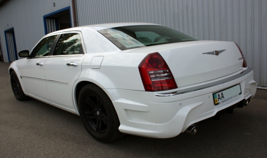 тюнинг переднего бампера Chrysler 300C
