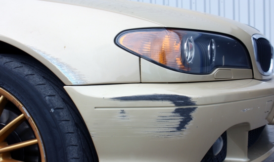 Покраска крыла, бампера и локально дверь на BMW E46